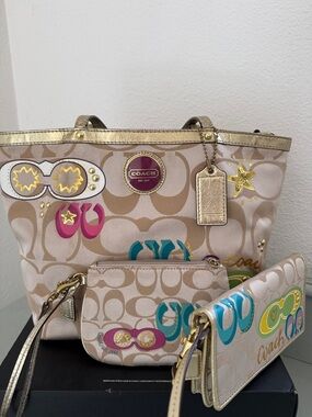 Coach poppy bundle Tote with Colorful Accents 3fer tote, wallet and wristlet